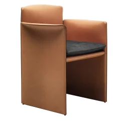Epònimo Chairs<O Chair