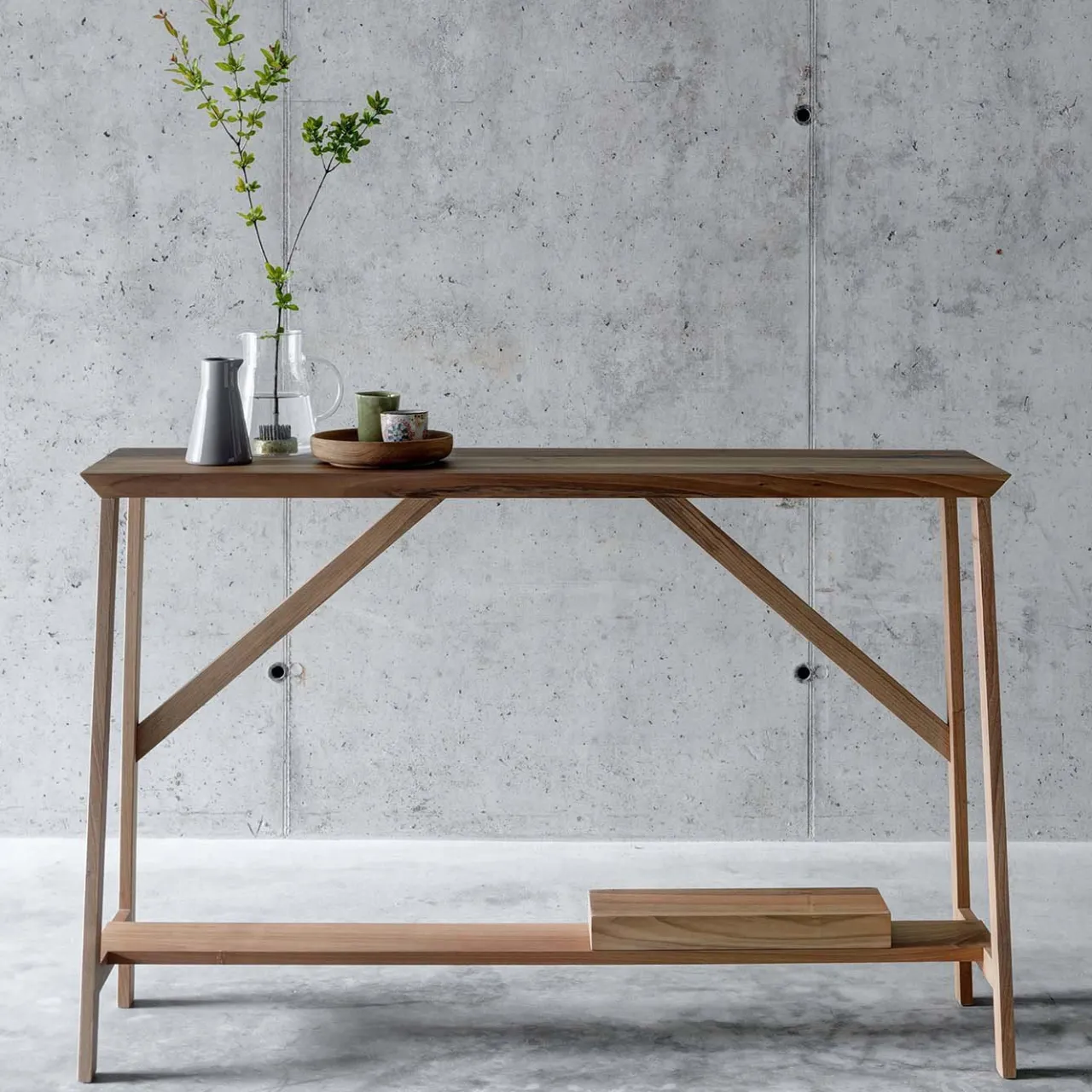 Fioroni Consoles<Olla Console by Act_Romegialli