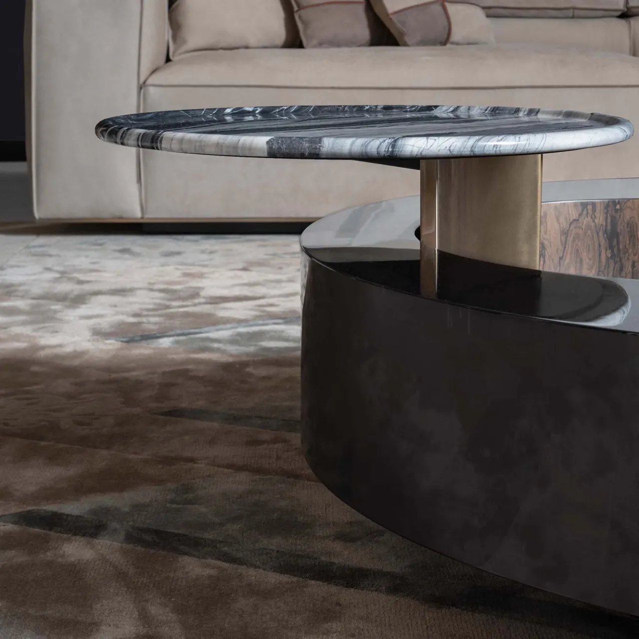 Visionnaire Coffee Tables<Orbital Lacquered Black Wood With Marble Tray Round Coffe Table