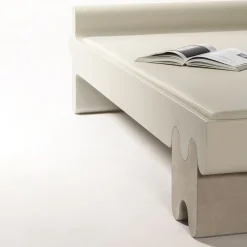 Giobagnara Benches<Ossicle Bench