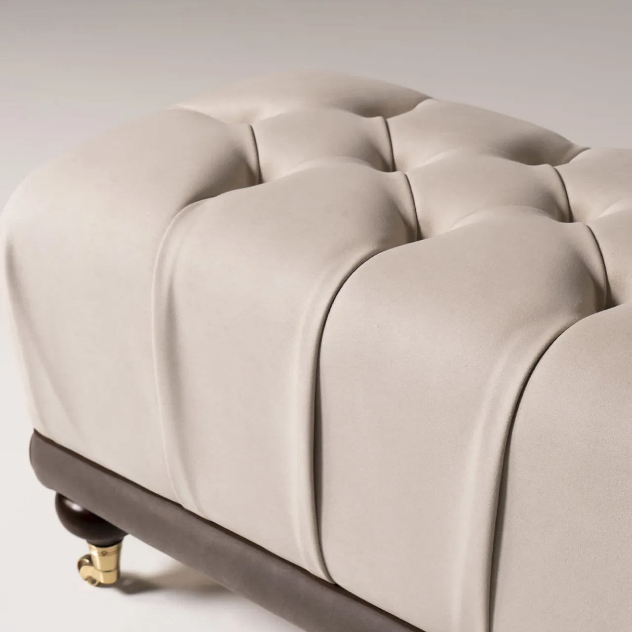 Mantellassi 1926 Ottomans & Poufs<Ottoman light brown and off white capitonnè pouf