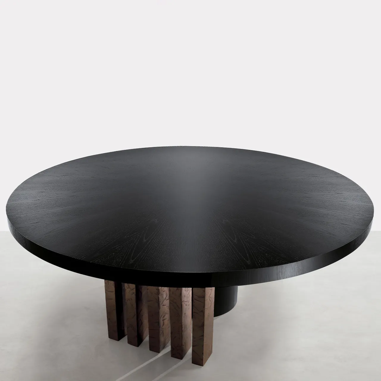 Somaschini Dining Tables<Ozark Round Table by Dainelli Studio