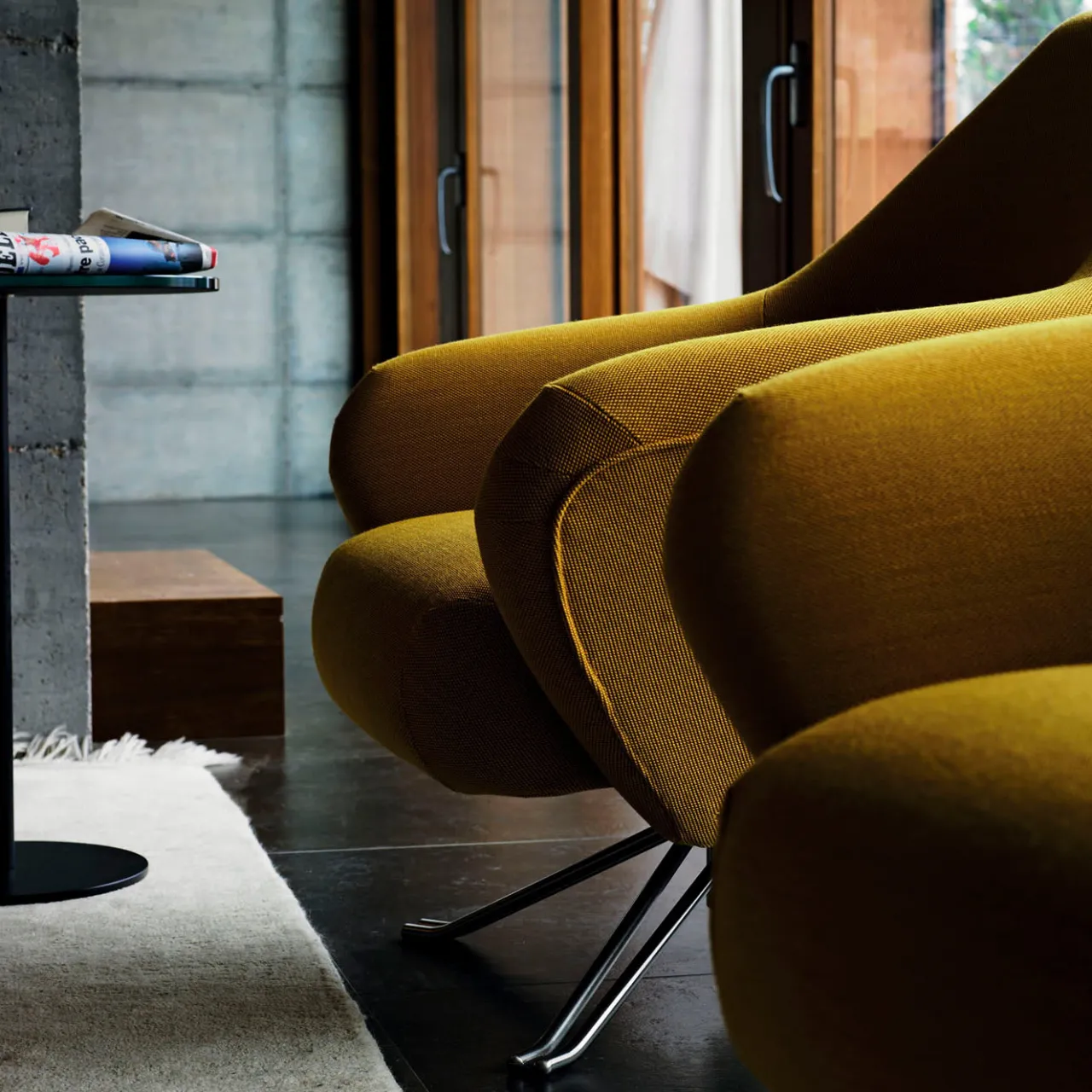 Tecno Spa Office Chairs<P32 Yellow Swivel Armchair by Osvaldo Borsani