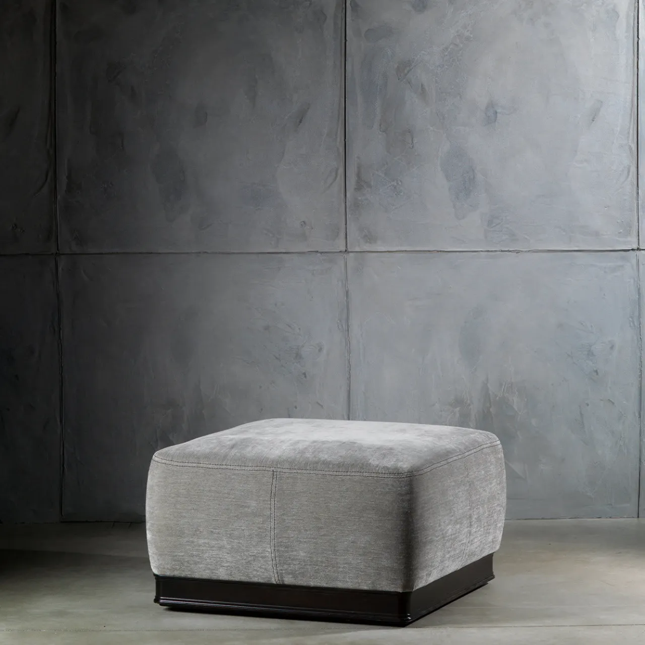 Chelini Ottomans & Poufs<Paris Pouf