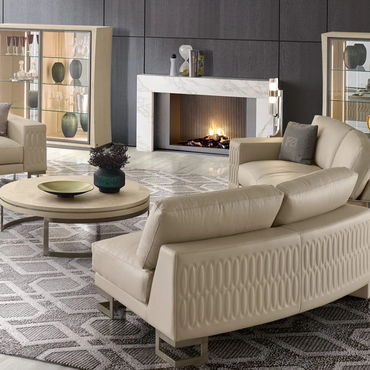 Franco Bianchini Cabinets<Pearl 2-Door Figured Sycamore Display Cabinet