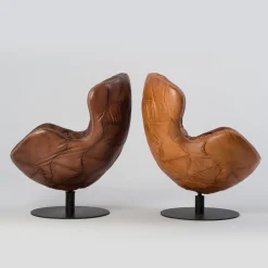 Mantellassi 1926 Armchairs<Pelè hand-patinated brown Crust leather swivel armchair