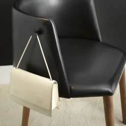 Sitia Chairs<Pergy Black Leather Chair with Walnut Legs