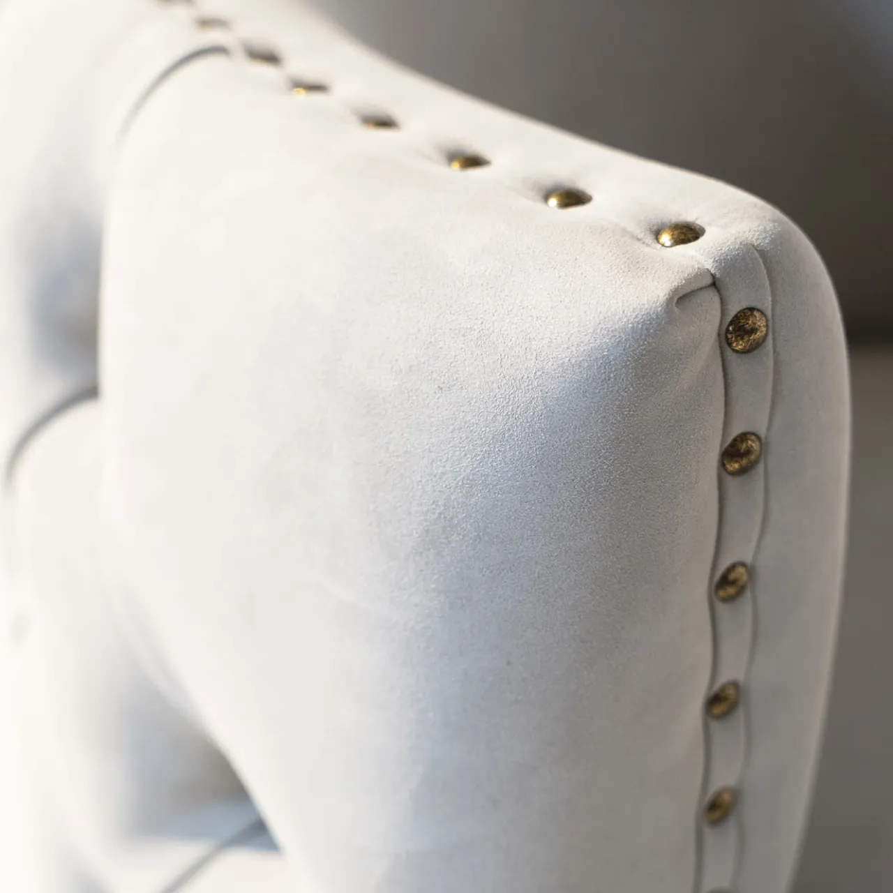 Mantellassi 1926 Armchairs<Petra light gray capitonnè armchair