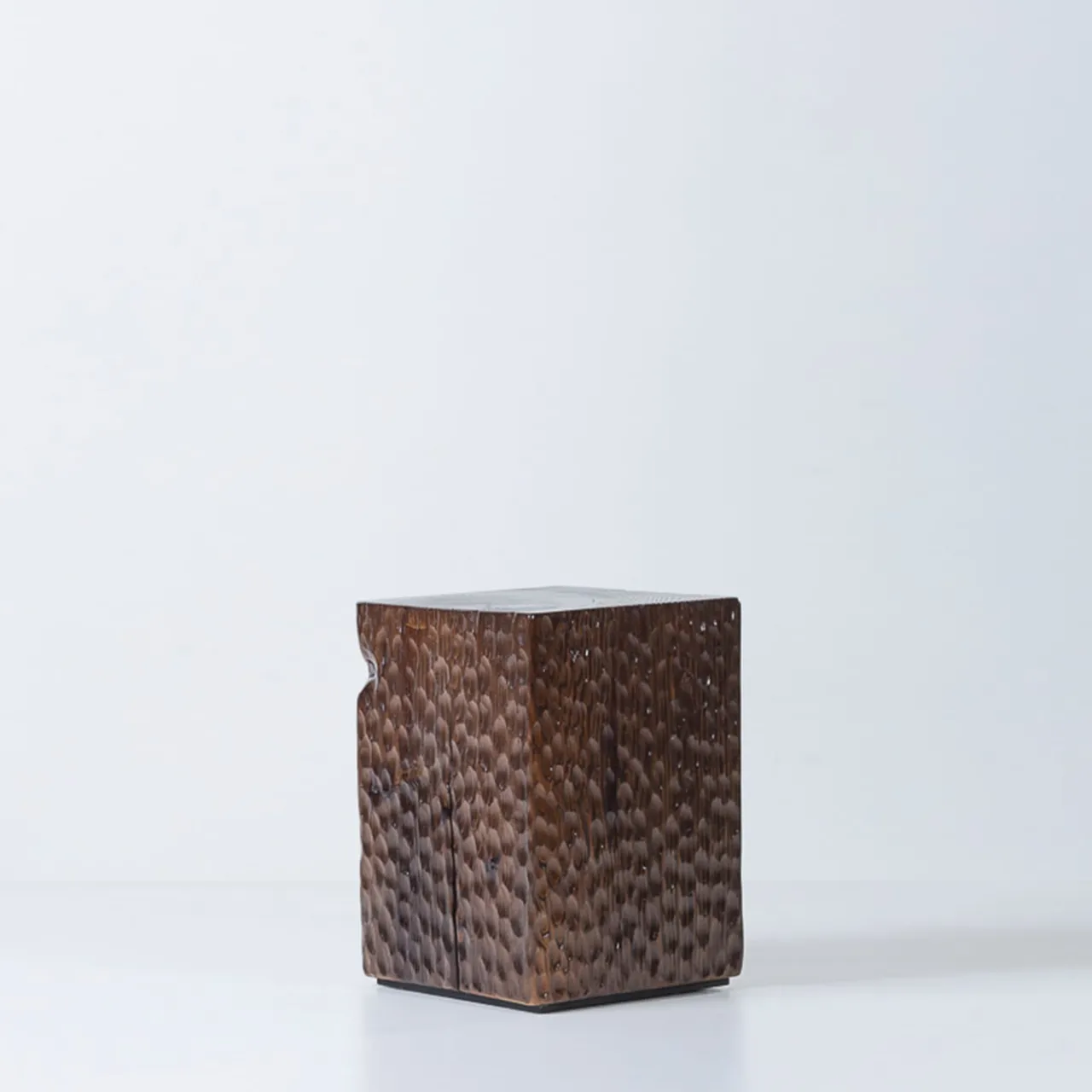 Omnibus Design Stools<Quartus I Carved Moka Stool