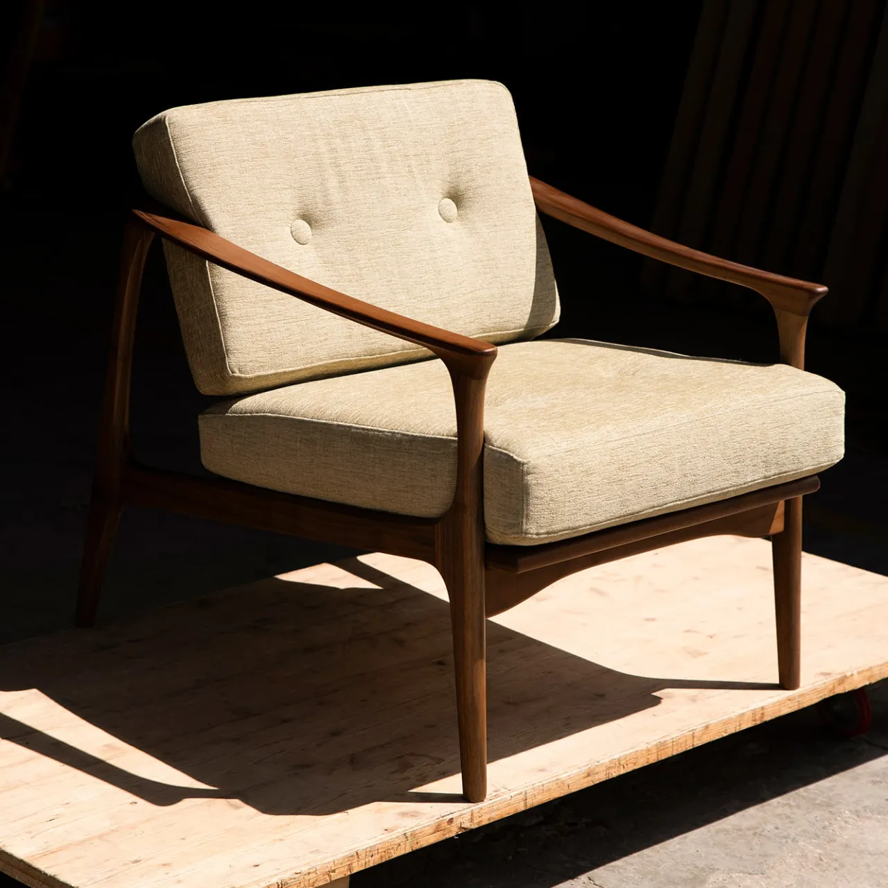 Dale Italia Lounge Chairs<Quiete Walnut Lounge Chair #1