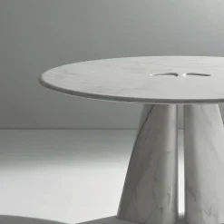 Laura Meroni Dining Tables<Raja Round Table by Bartoli Design