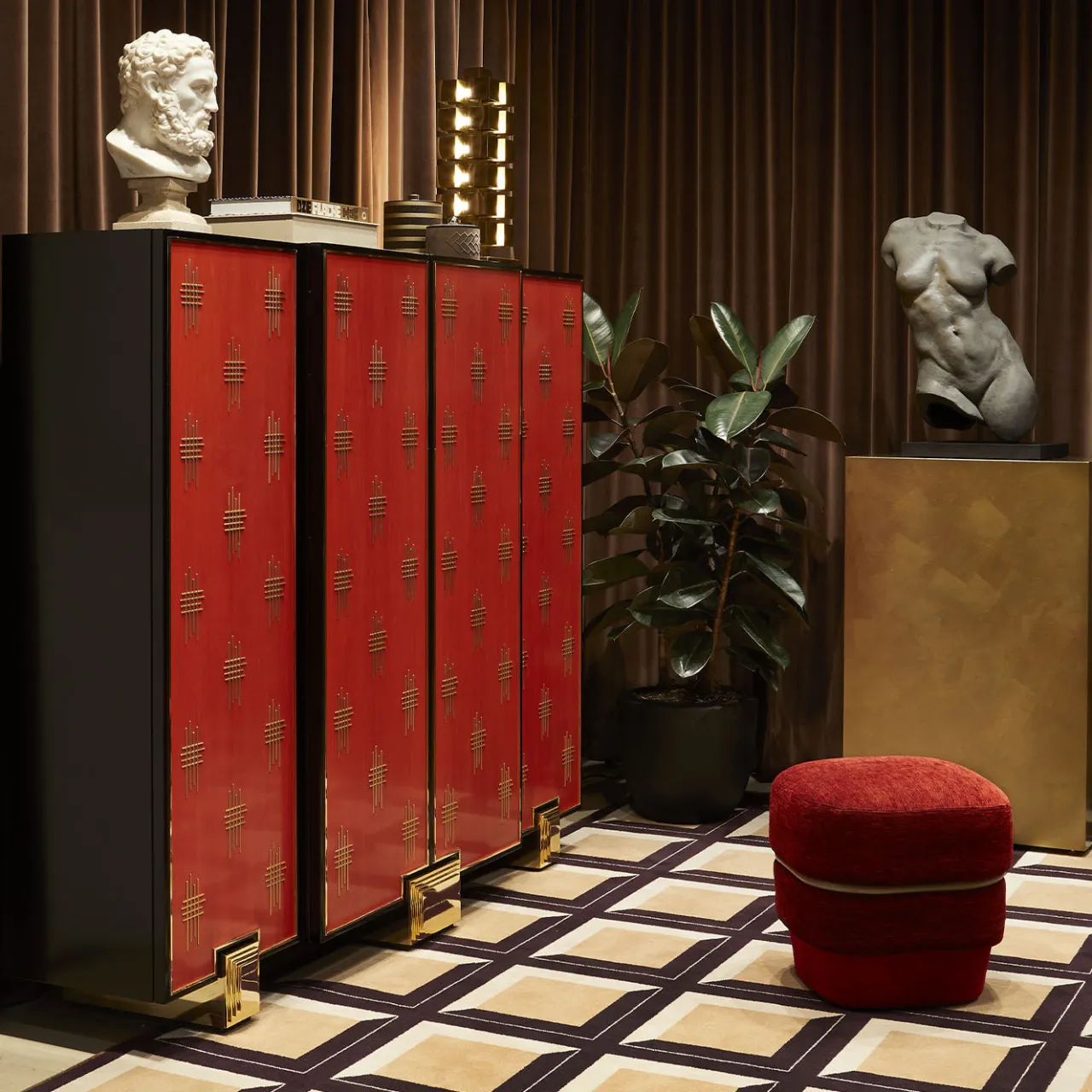 CG Capelletti Bar Cabinets<Red Bolivar Wood Bar Cabinet