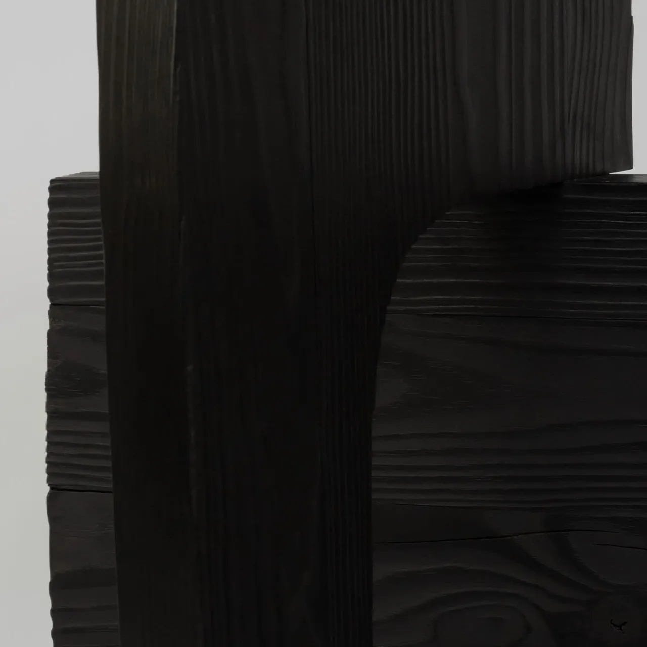 Edizione Limitata by Simone Fanciullacci Consoles<Reef V1 Black Wood Console
