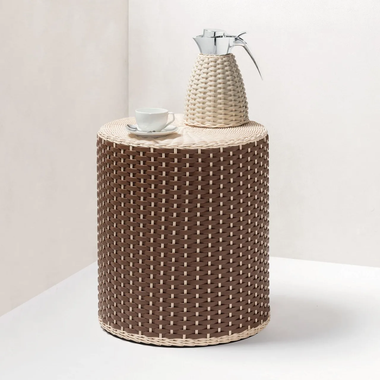 Giobagnara Stools<Renoir Leather & Rattan Stool/Side Table