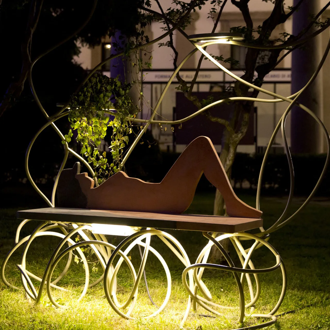 Carla Milesi di Gresy Benches<Ricciolina Bench