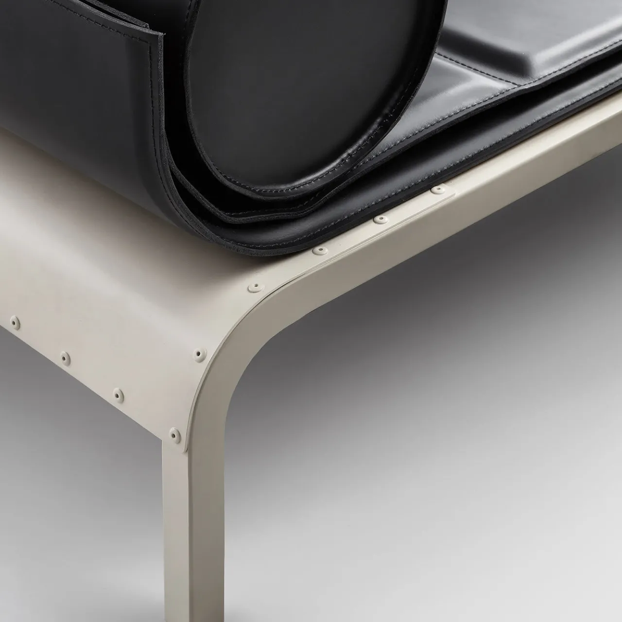 Da A Chaises<Rock Daybed by Marc Sadler