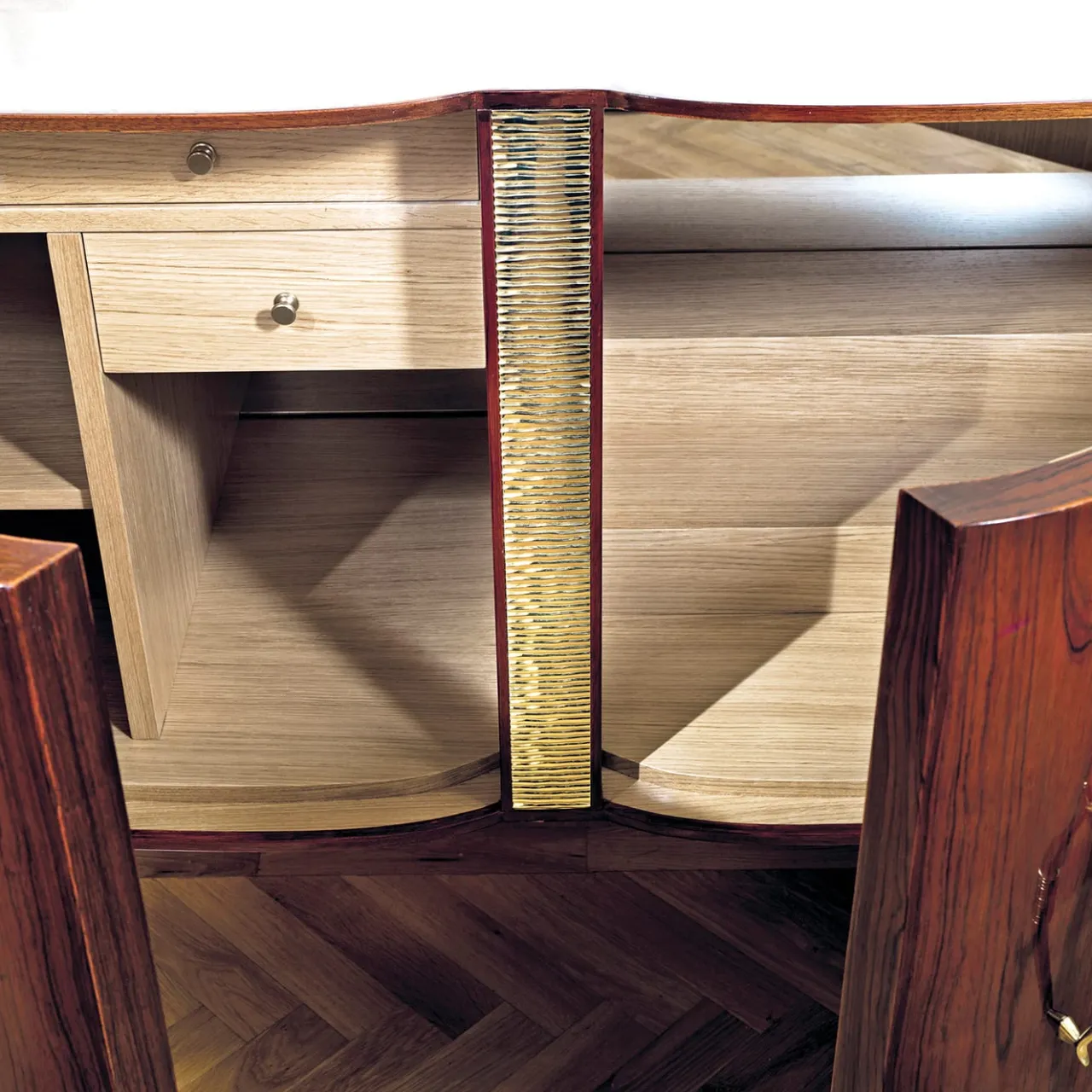 Provasi Bar Cabinets<Rosewood Bar Cabinet