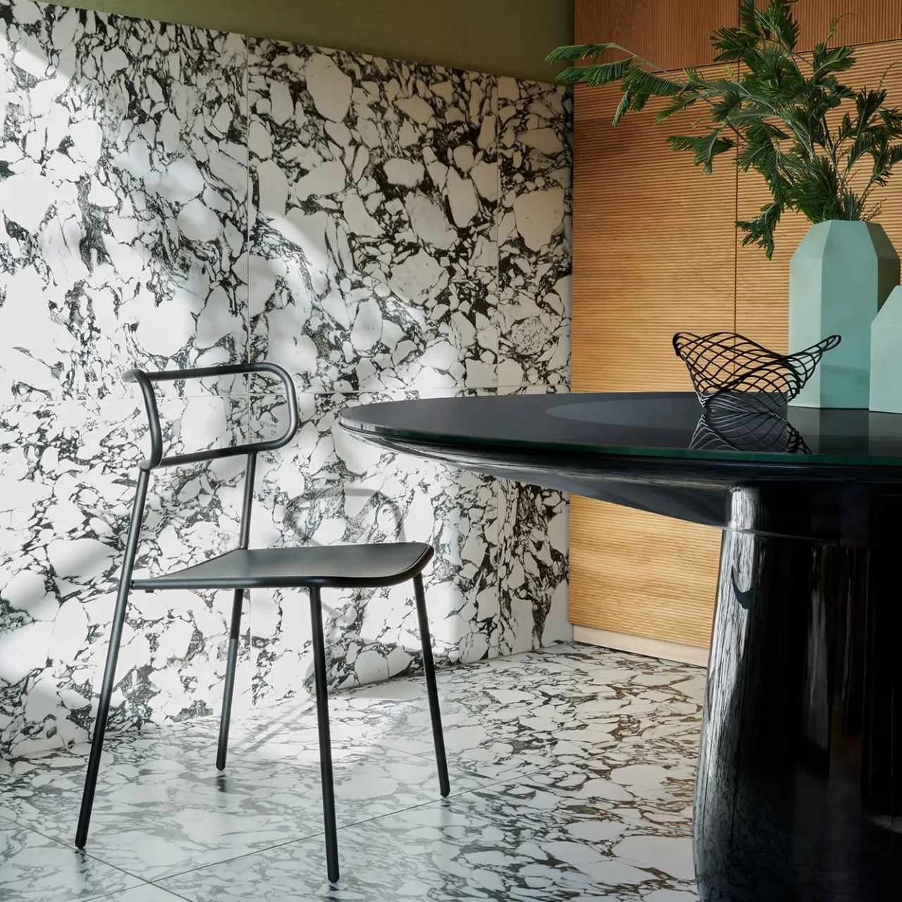 Baleri Italia Dining Tables<Roundel Black Crystal Dining Table by Claesson Koivisto Rune