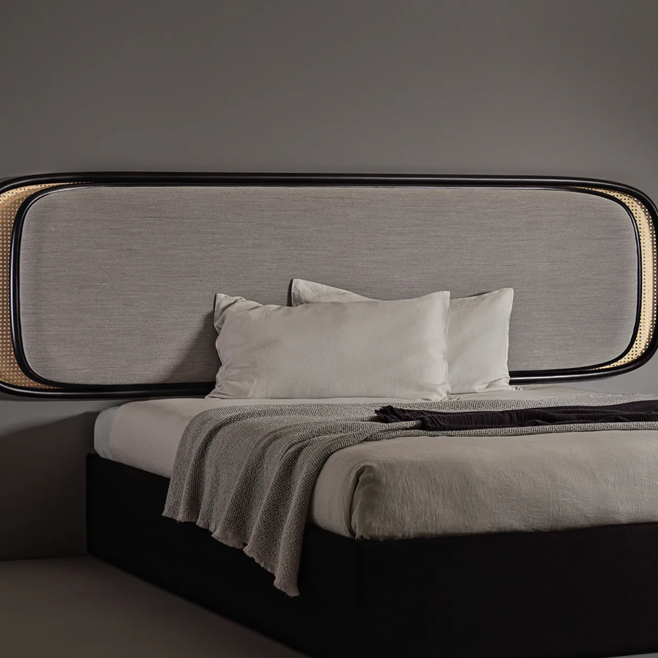 Gebrüder Thonet Vienna GmbH (GTV) – Wiener GTV Design Beds<Rue Headboard by GamFratesi