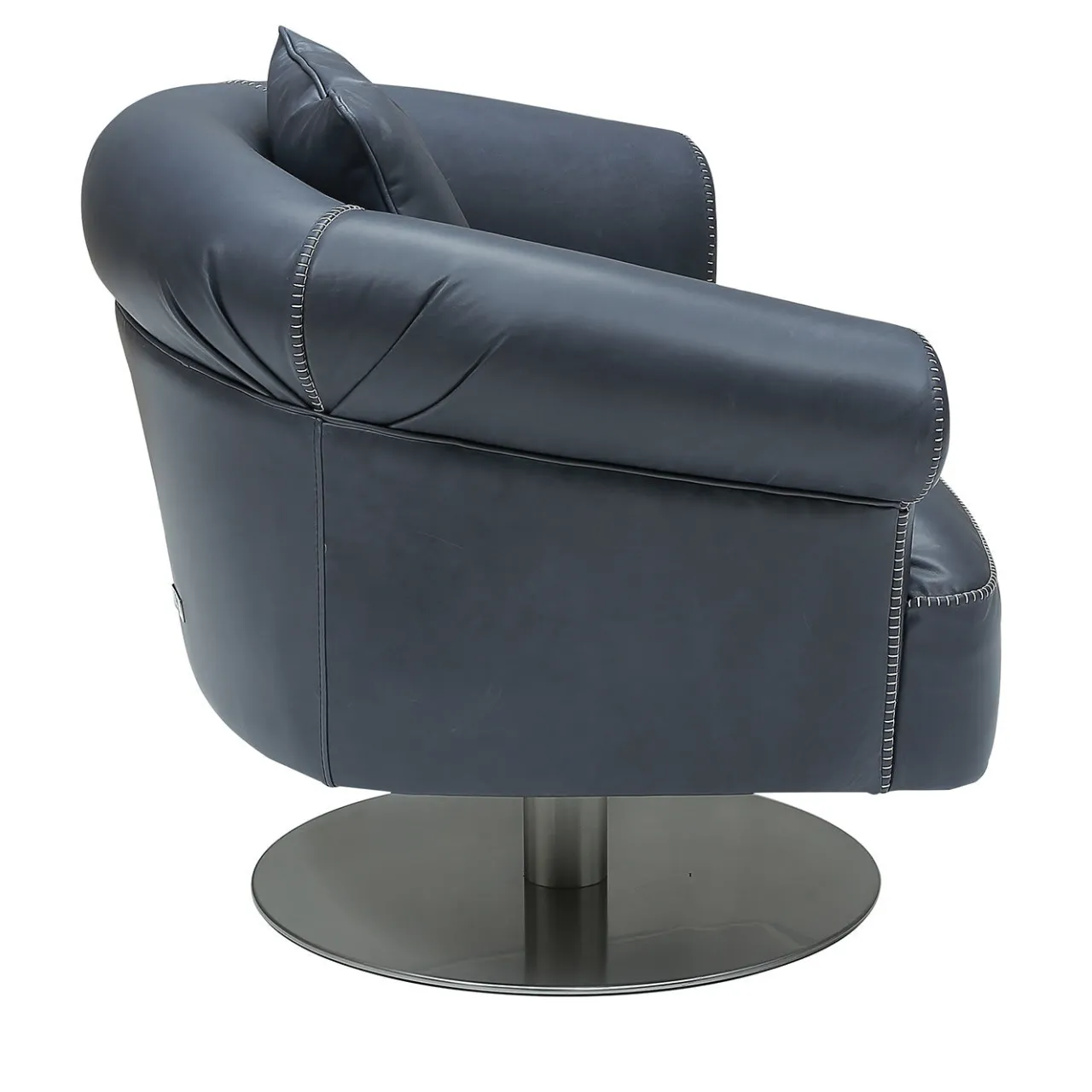 Living Couture Armchairs<Saint Louis Swivel Armchair
