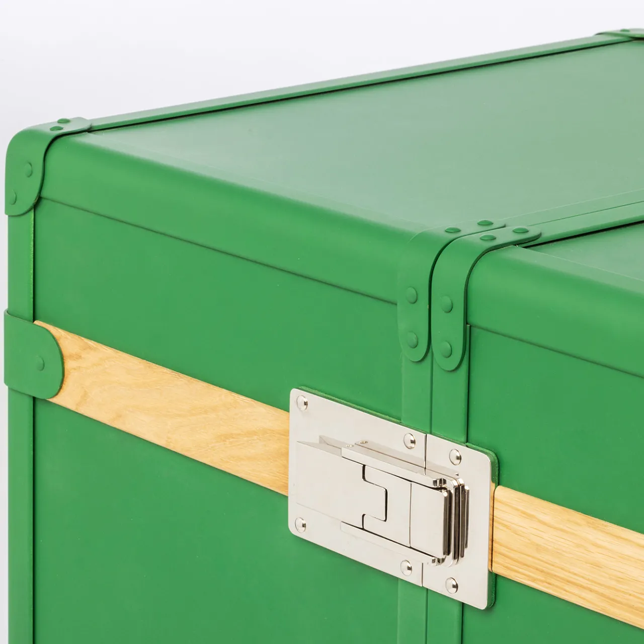 laErre Trunks Trunks<Saint-Tropez Green Wardrobe Trunk with Oak Inserts