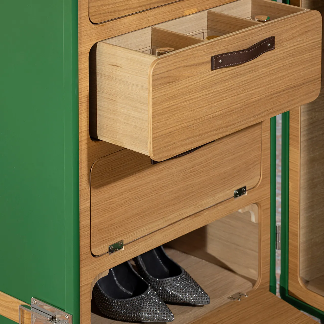 laErre Trunks Trunks<Saint-Tropez Green Wardrobe Trunk with Oak Inserts