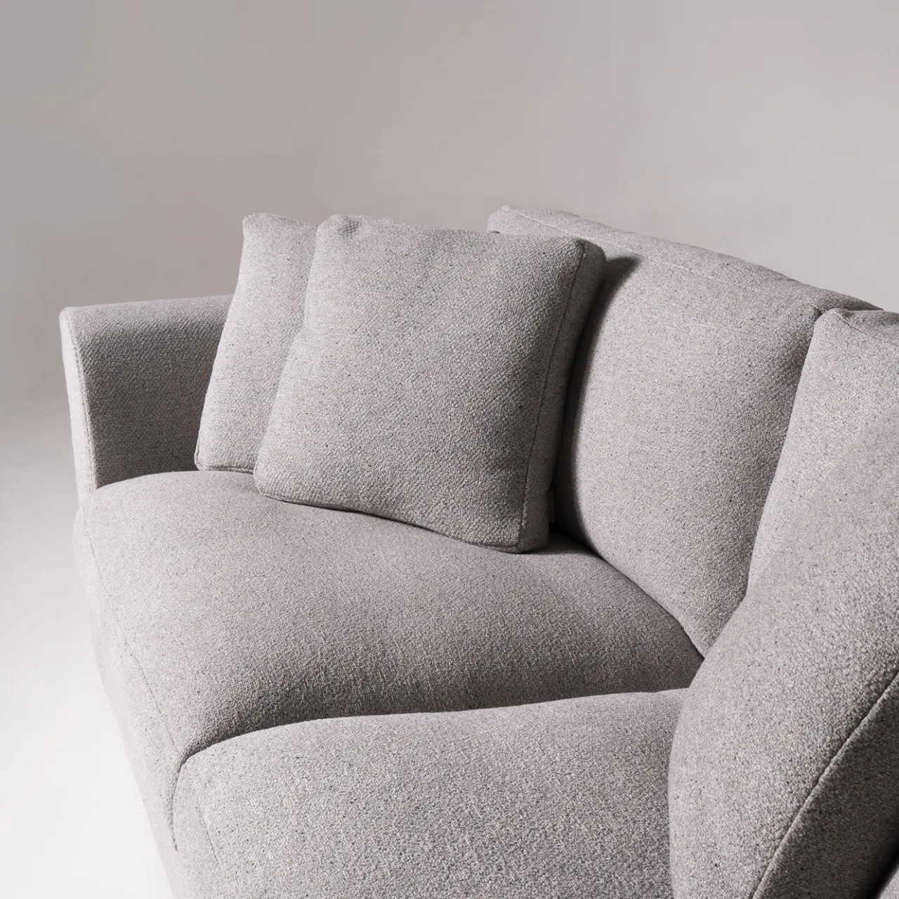 Mantellassi 1926 Sofas<Sandy light gray sofa