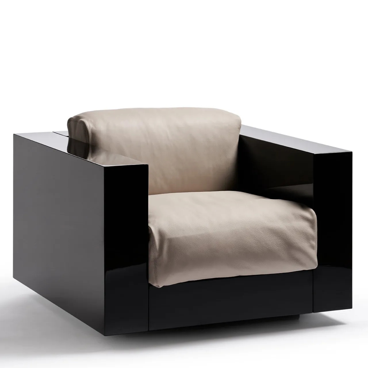 Poltronova Armchairs<Saratoga White Armchair by Lella and Massimo Vignelli