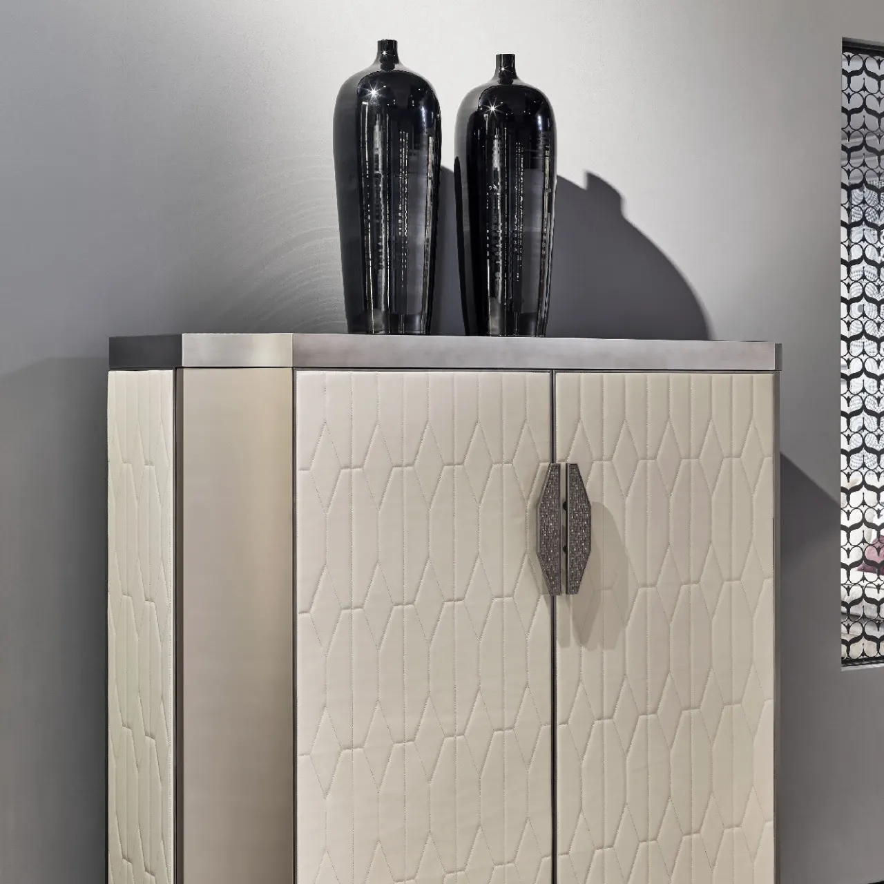 Sicis Cabinets<Savoy madia