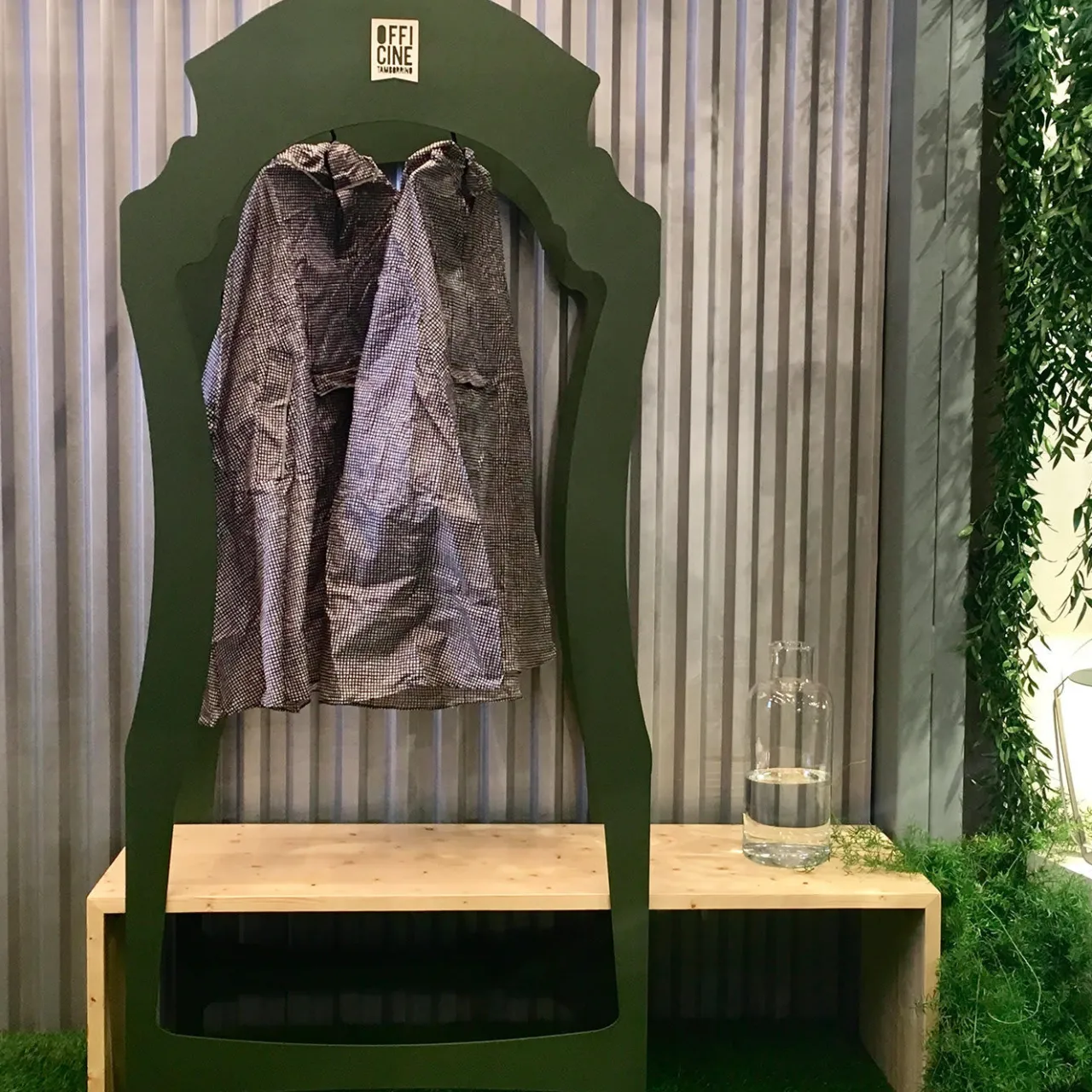 Officine Tamborrino Benches<Segno Wardrobe with Bench #1 by Flore & Venezia