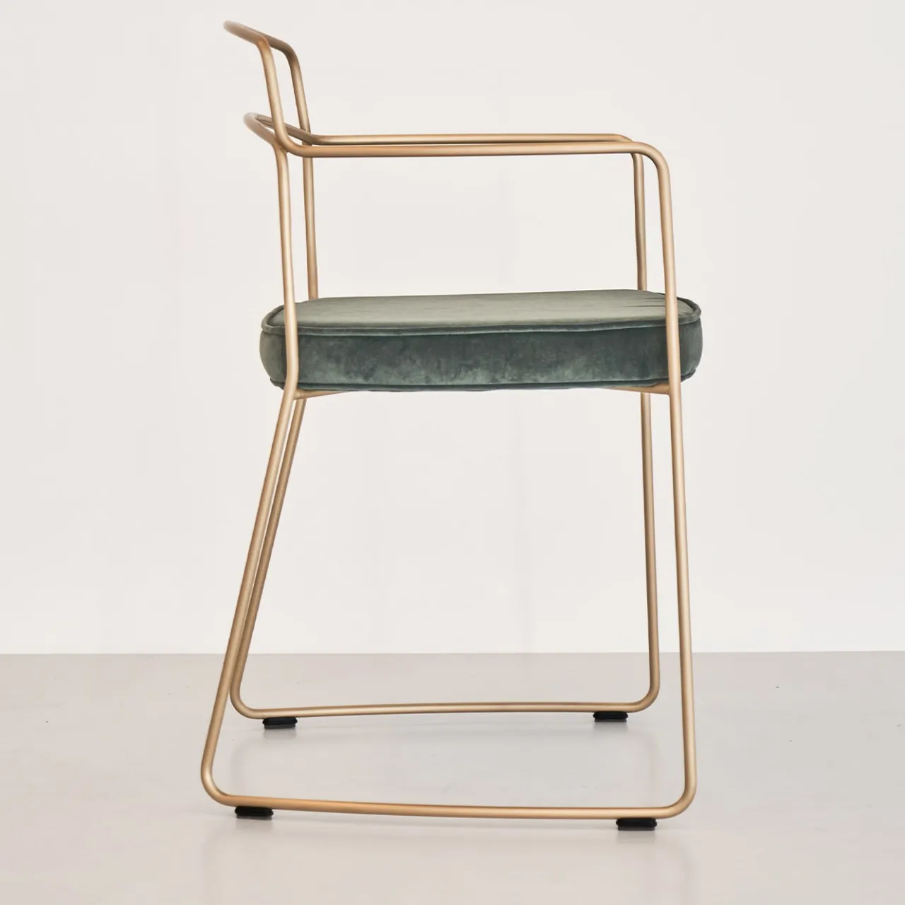 Enrico Girotti Chairs<SEIDECIMI AUREO GREEN HAND BRUSHED BRASS CHAIR