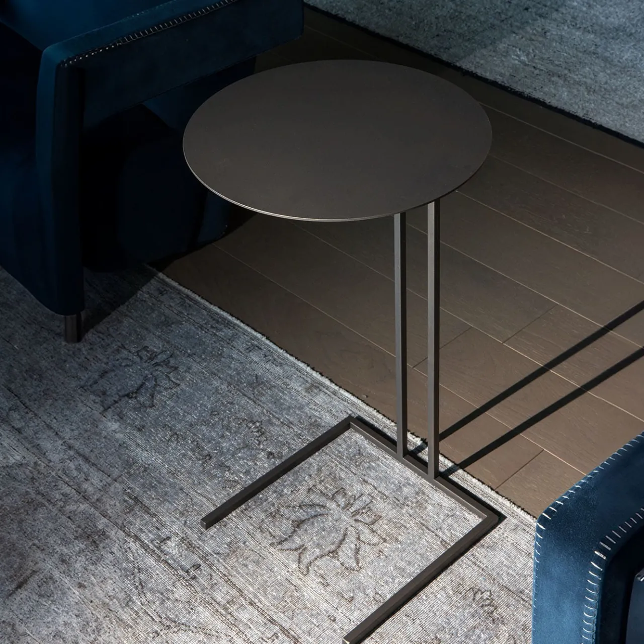 Splot Design Side Tables<Shedir Round Medici Brown Iron Side Table