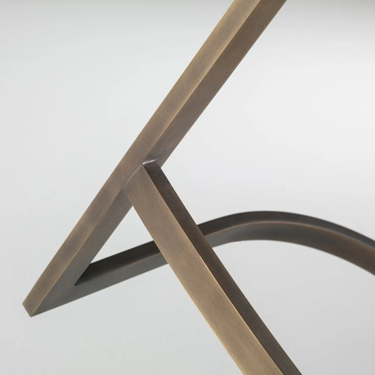 Emmemobili Bar Stools<Sign brown leather with bronze finish brass base high stool