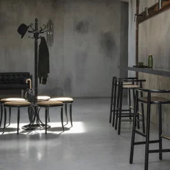 Gebrüder Thonet Vienna GmbH (GTV) – Wiener GTV Design Bar Stools<Single Curve Counter Stool by Nendo #2