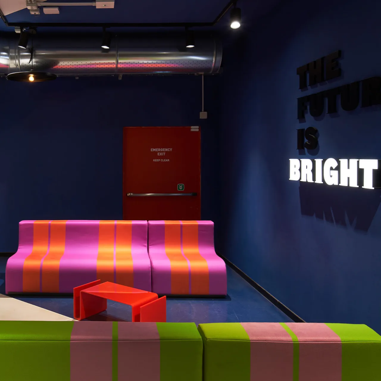 Poltronova Sofas<Sofo Purple and Red Sofa