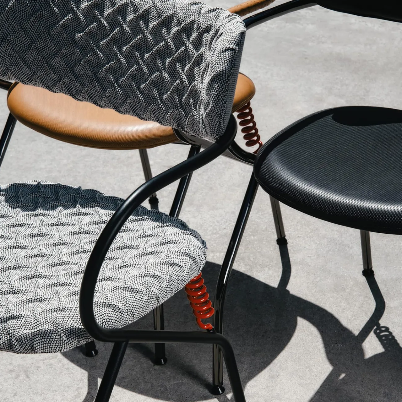 La Manufacture Chairs<Spring Chair by Front