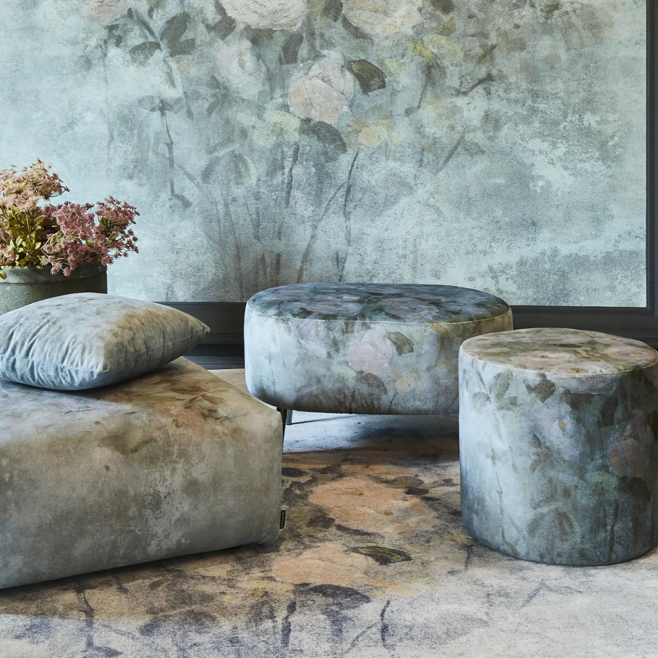 Instabilelab Ottomans & Poufs<Square Floral Pouf