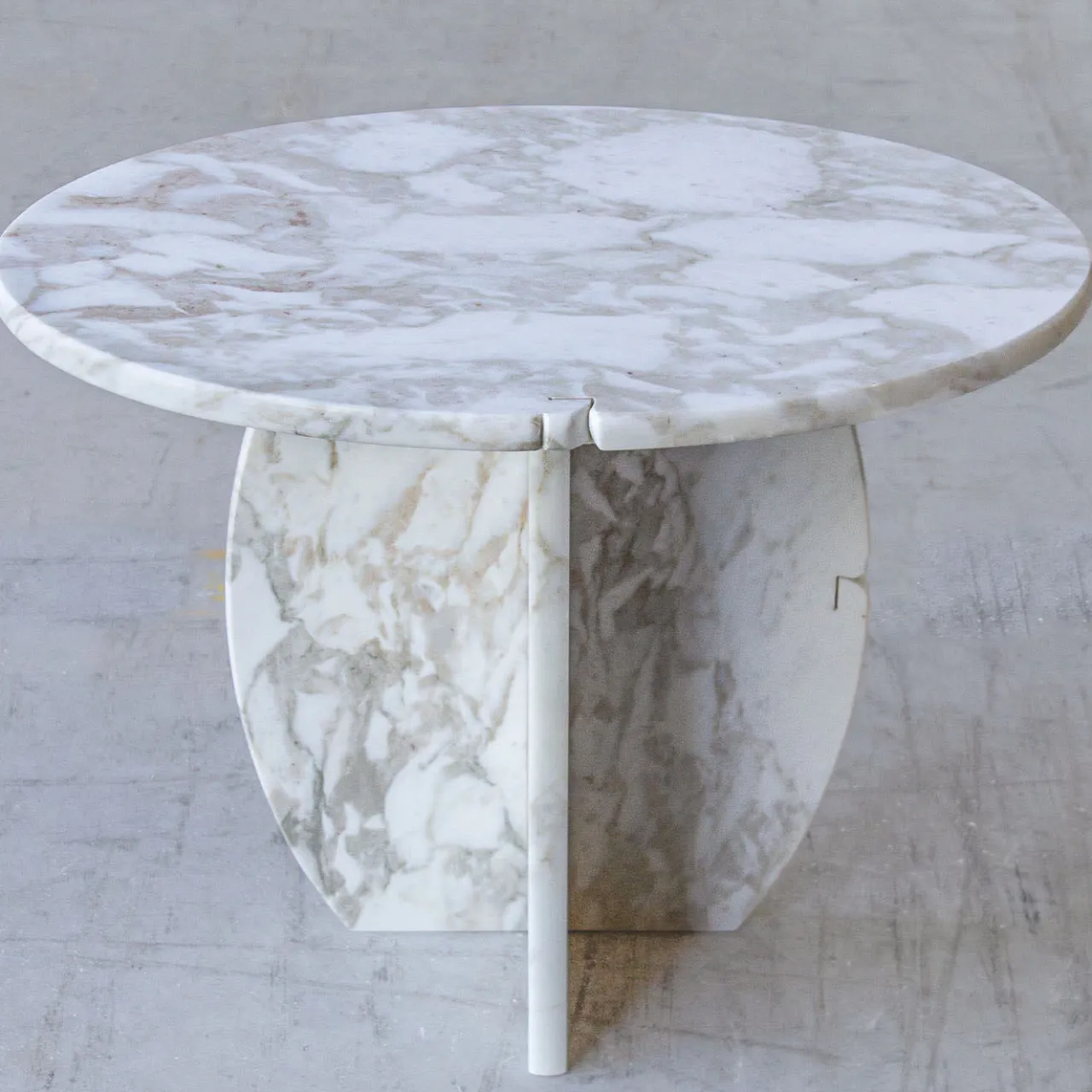 Stone Stackers Side Tables<SST023 Calacatta Oro Round Marble Side Table