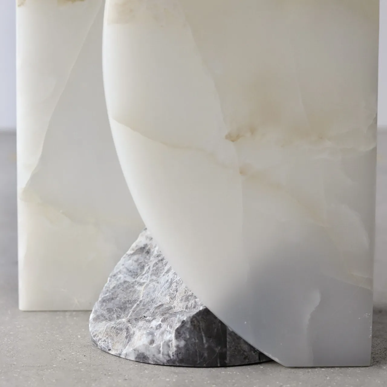 Stone Stackers Side Tables<SST026 Onyx Marble Sculptural Side Table