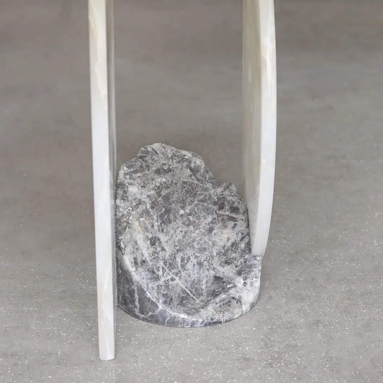 Stone Stackers Side Tables<SST026 Onyx Marble Sculptural Side Table