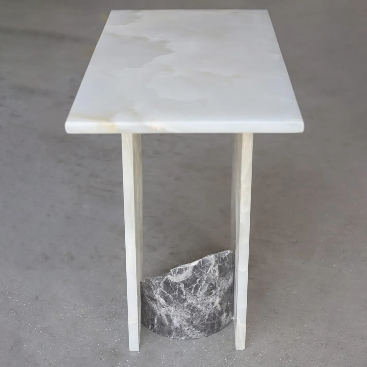 Stone Stackers Side Tables<SST026 Onyx Marble Sculptural Side Table