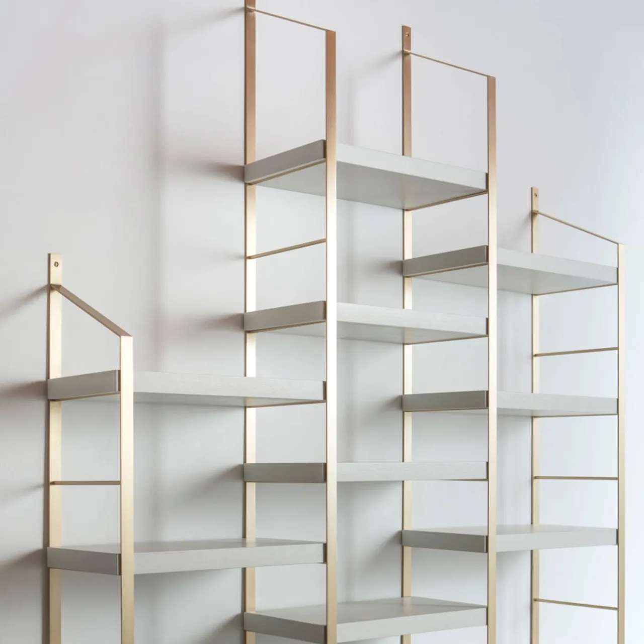 Medulum Bookcases<Step Bookcase