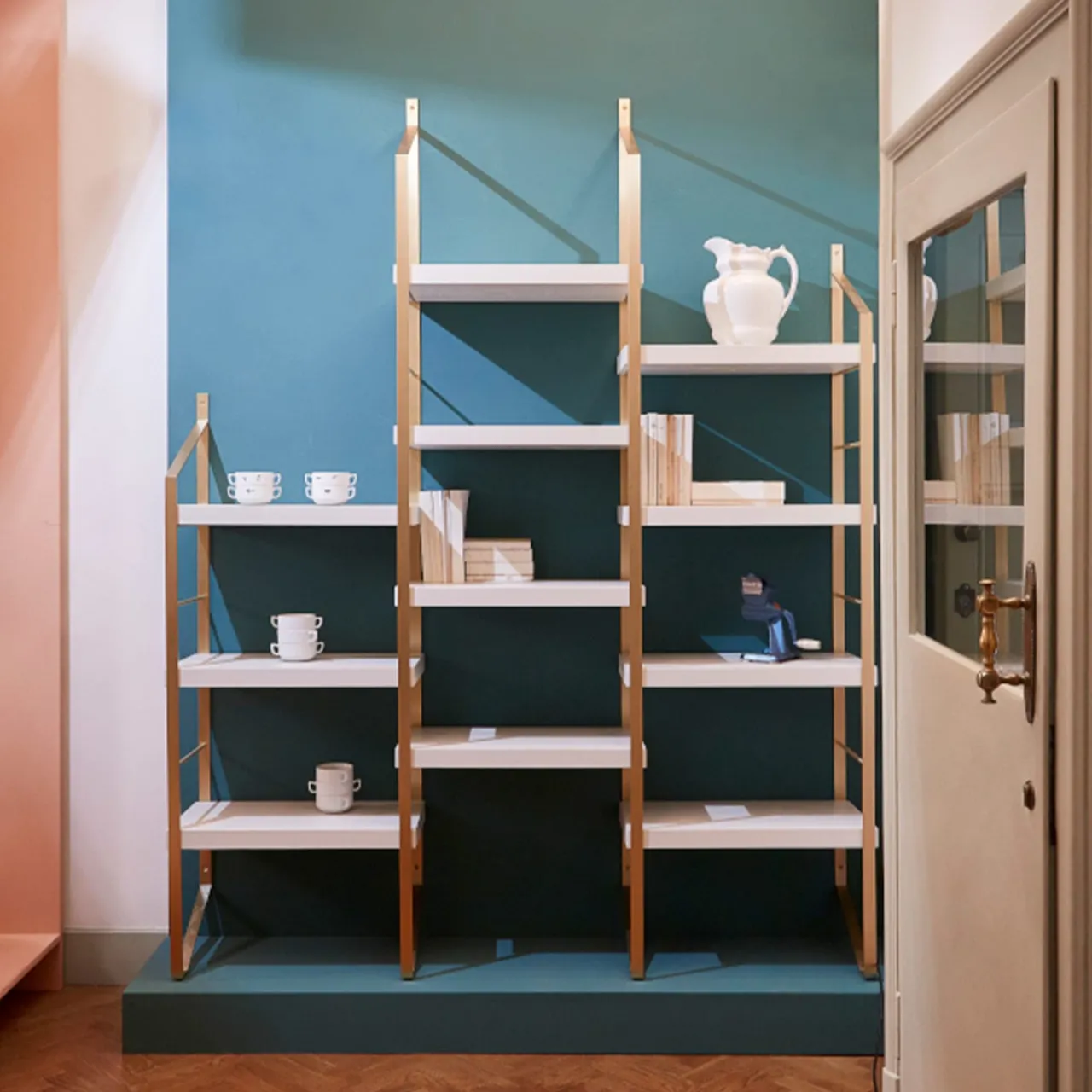 Medulum Bookcases<Step Bookcase