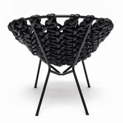 Craafts Lounge Chairs<T1 Indoor Black Chair