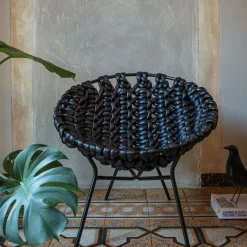 Craafts Lounge Chairs<T1 Indoor Black Chair