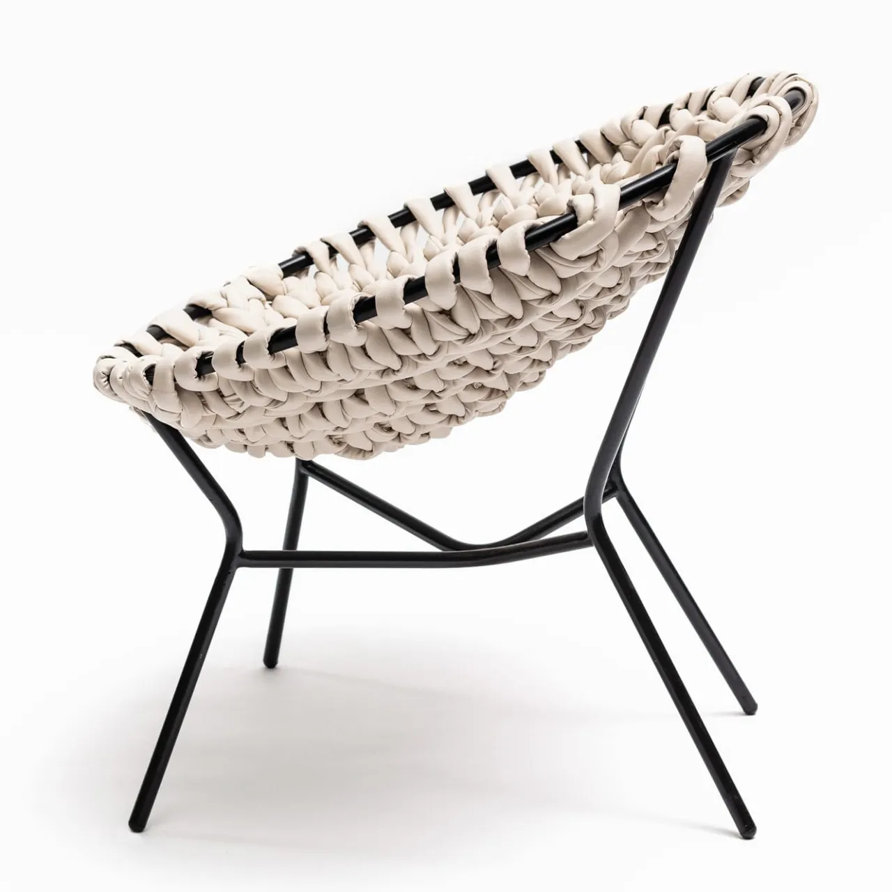Craafts Lounge Chairs<T1 Indoor White Chair