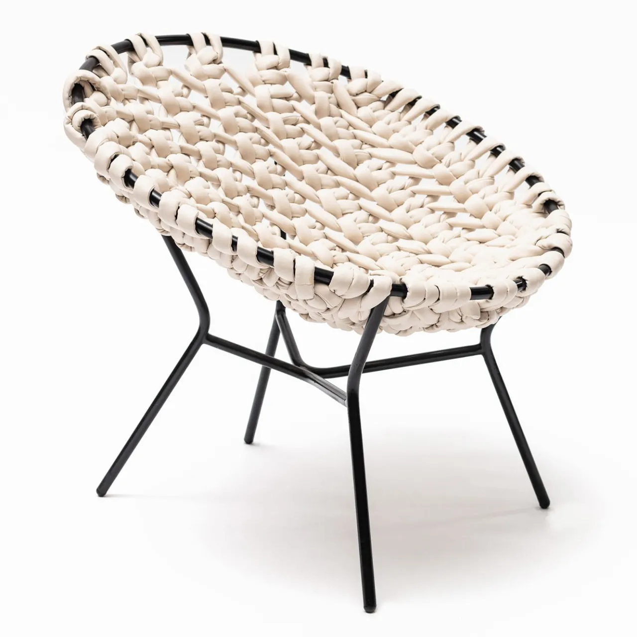 Craafts Lounge Chairs<T1 Indoor White Chair