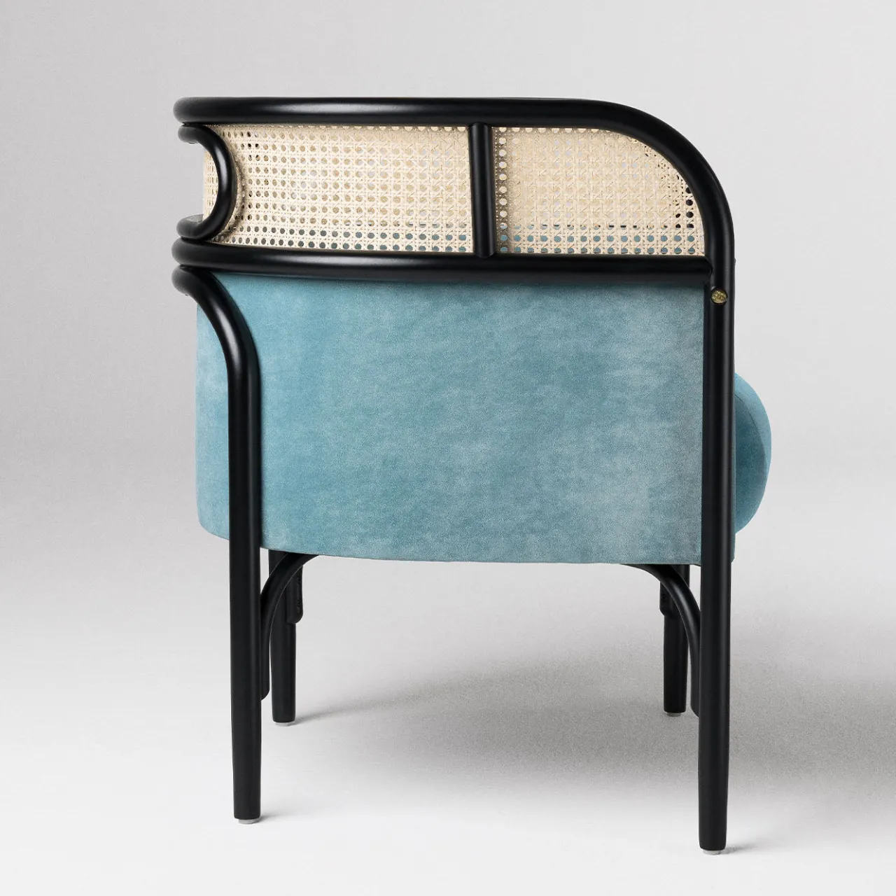 Gebrüder Thonet Vienna GmbH (GTV) – Wiener GTV Design Armchairs<Targa Petit Light blue velvet Armchair