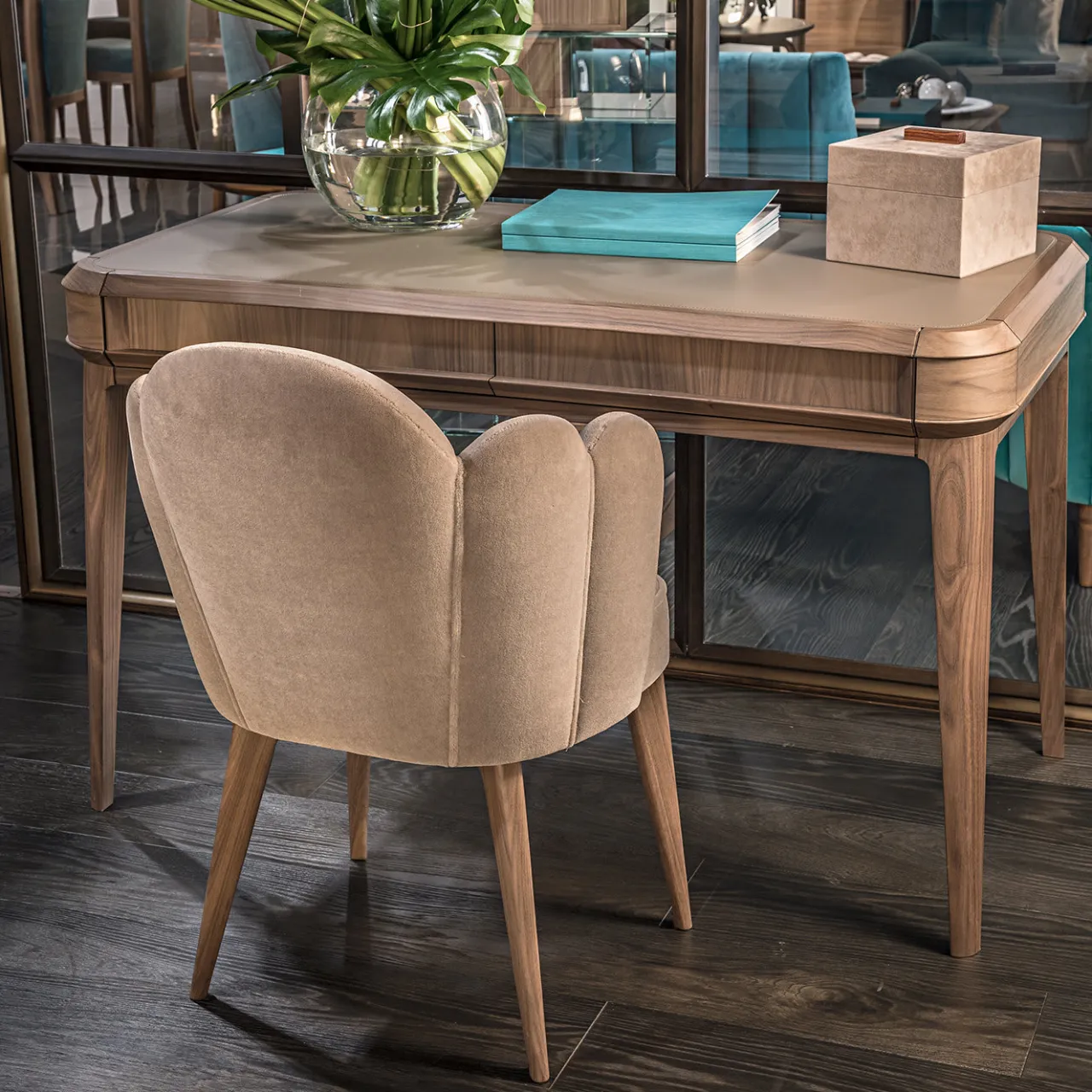 Annibale Colombo Desk & Writing Tables<Teti Desk by Giovanna Azzarello