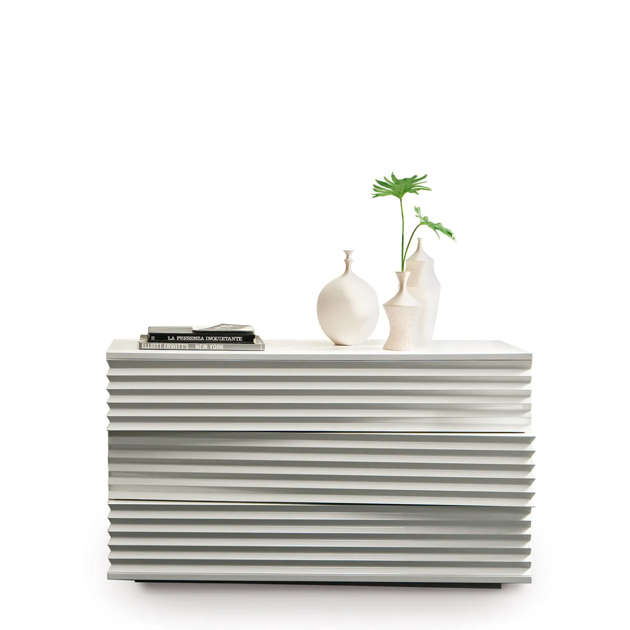Pacini & Cappellini Dressers<Tiffany White Matte Lacquer Ashwood Dresser